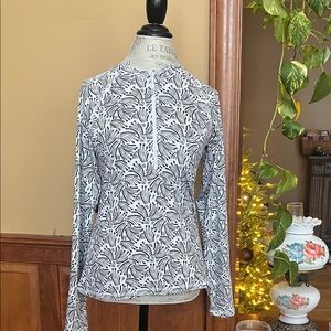 The American Outdoorsman for Women Black & White 1/4 Zip Long Sleeve Top Medium